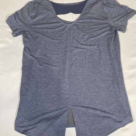 Under Armour Powered By Celliant S Polyester Blend Blue Activewear Shirt - Picture 3 of 5